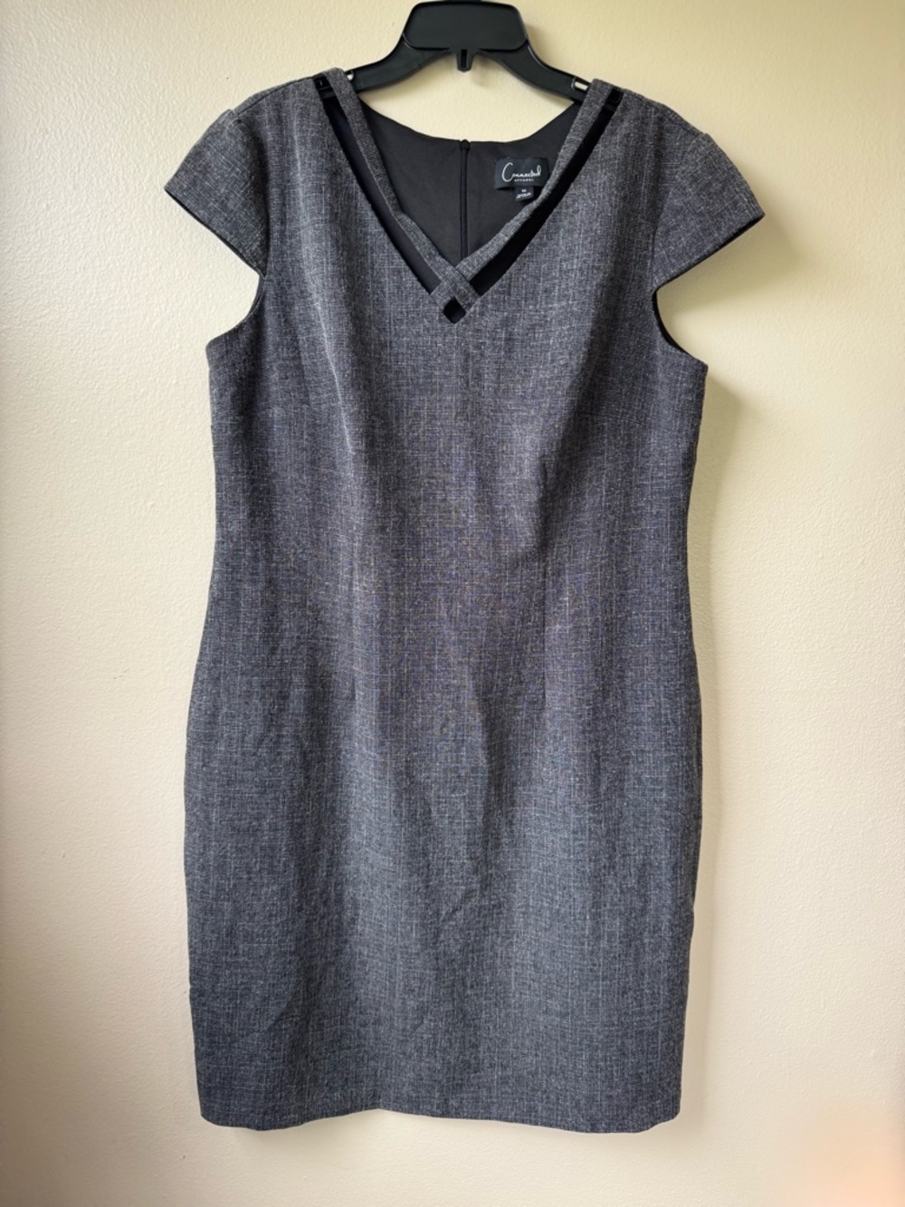 connected‎ apparel Charcoal Gray Textured V-Neck Midi Dress(125)